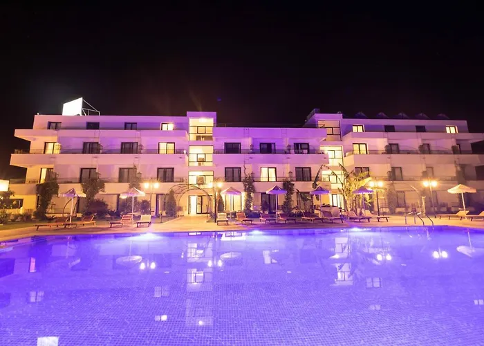 ホテル Palmonte &