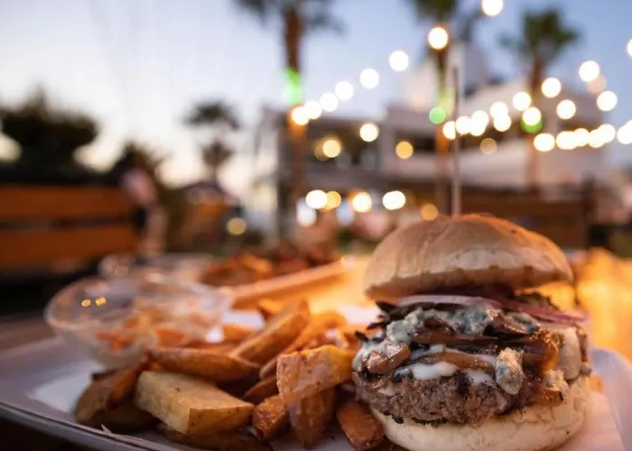 ホテル Palmonte & Karavas