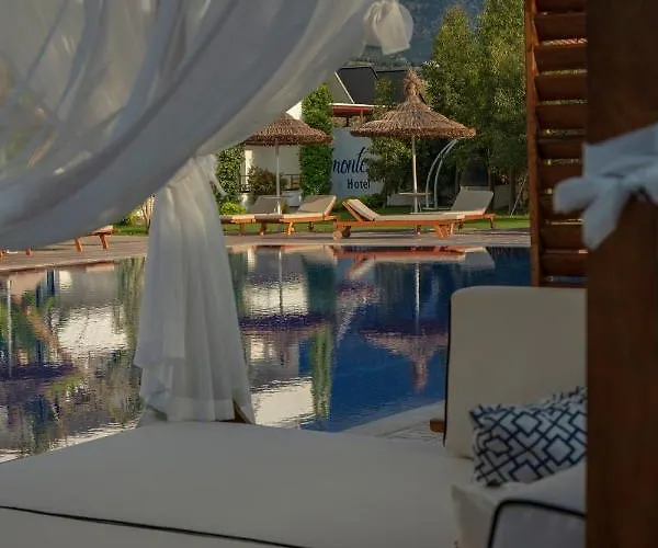 ホテル Palmonte & Karavas