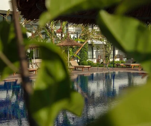 Palmonte & Otel Karavas (Northern Cyprus)