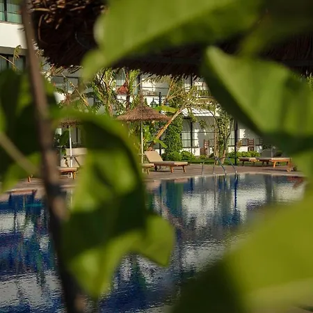 Palmonte & Hotel Karavas (Northern Cyprus)
